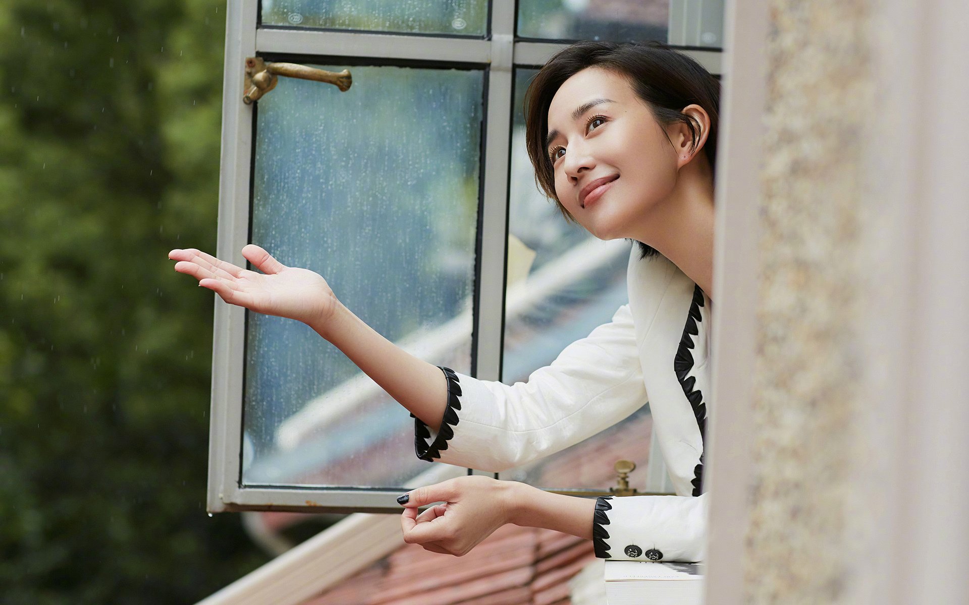 英超裁判语义模型增强跨语言判罚准确率，中超裁判英语水平